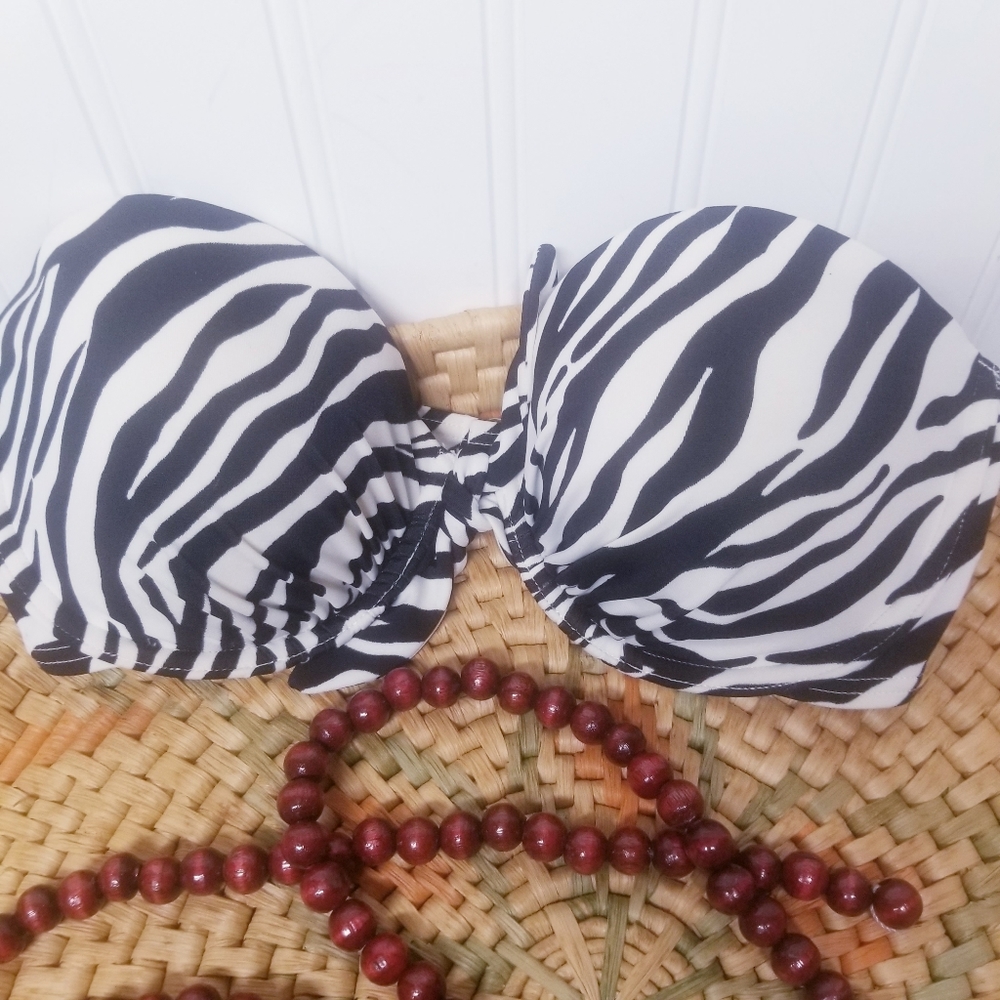 Victoria’s Secret Biofit Strapless Bra 34C